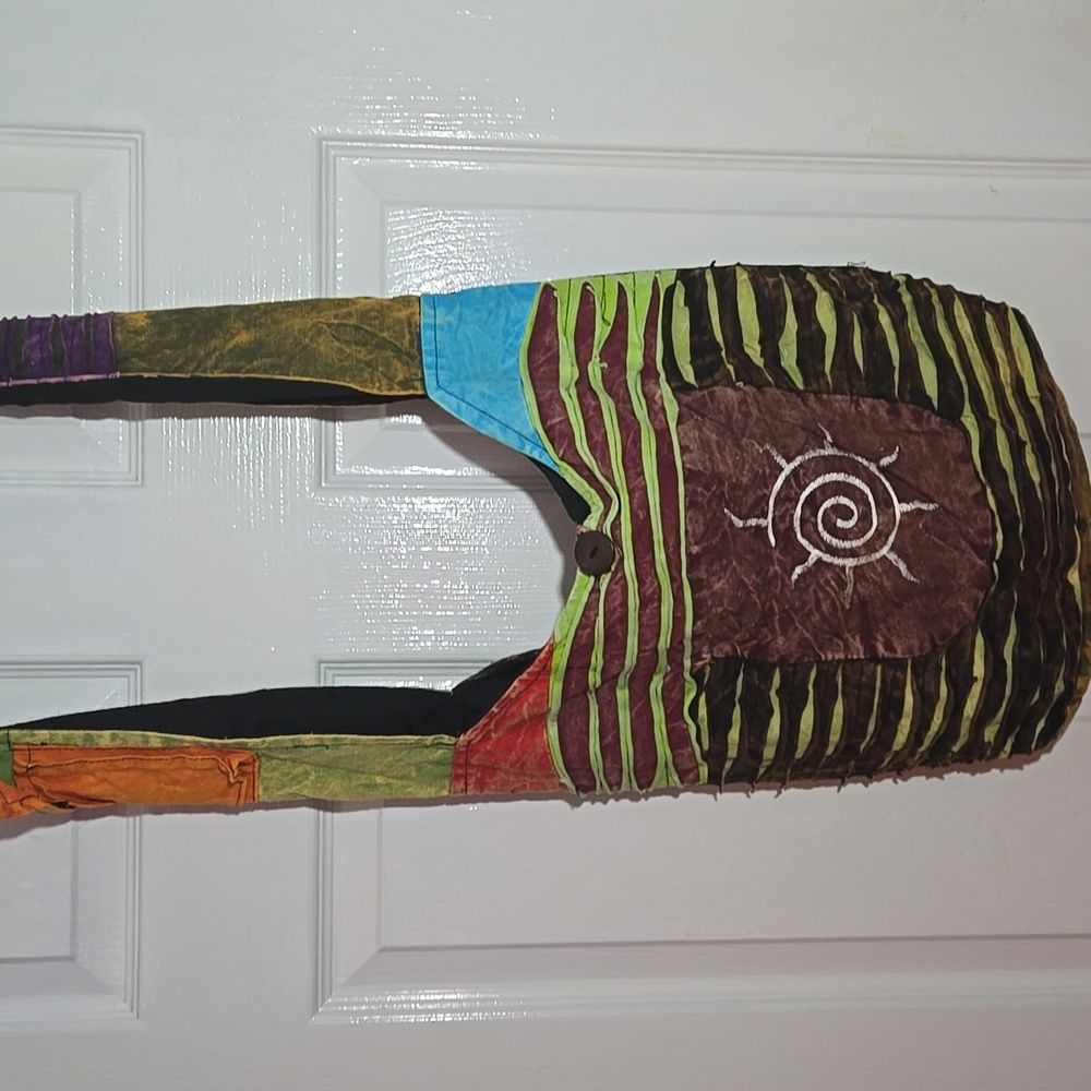 Multicolor Patchwork Shoulder Bag with Spiral Des… - image 1